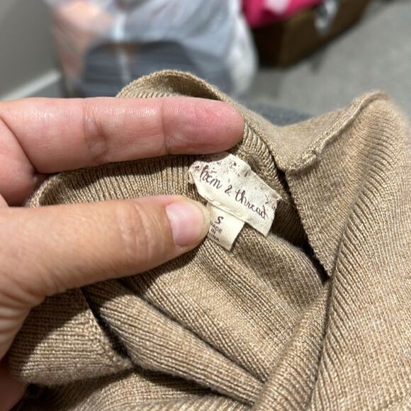 Hem & Thread sweater - Picture 2 of 2